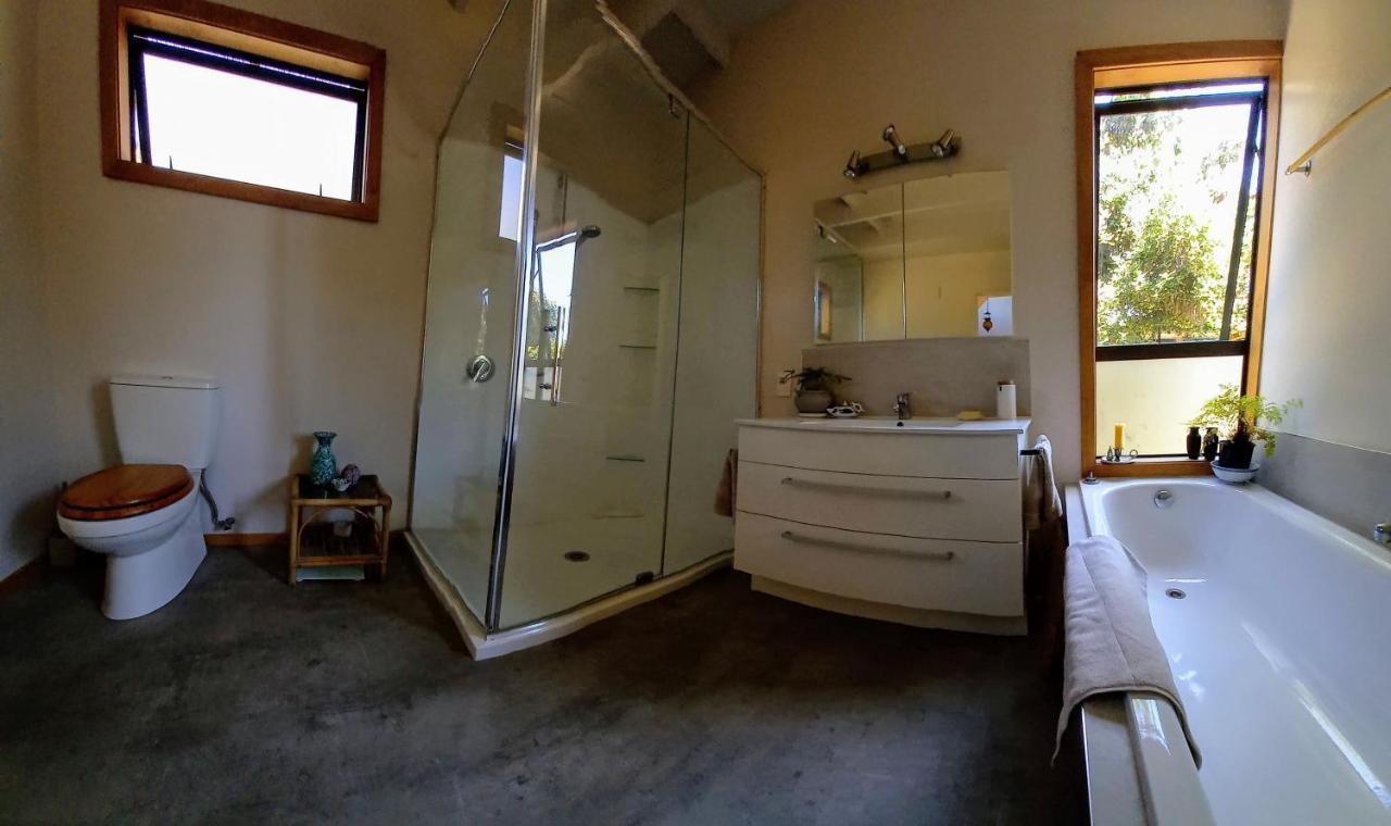 Birds Eyes Te Awanga Bed and Breakfast Εξωτερικό φωτογραφία