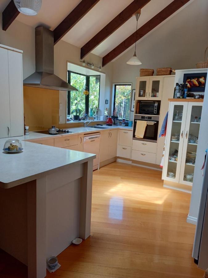 Birds Eyes Te Awanga Bed and Breakfast Εξωτερικό φωτογραφία